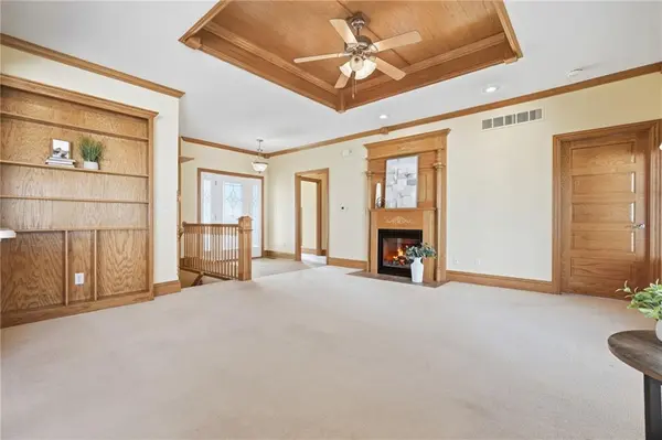 11404 Trevor DR, Peculiar, MO 64078