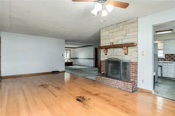 534 S 76th TER, Kansas City, KS 66111