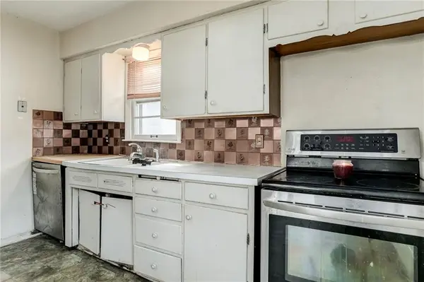 534 S 76th TER, Kansas City, KS 66111