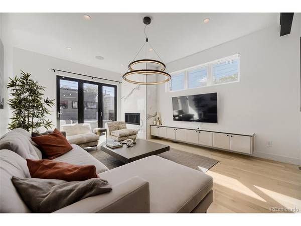 3548 Lipan, Denver, CO 80211