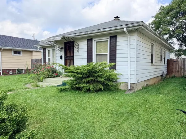 1023 Shore DR, Fort Wayne, IN 46805