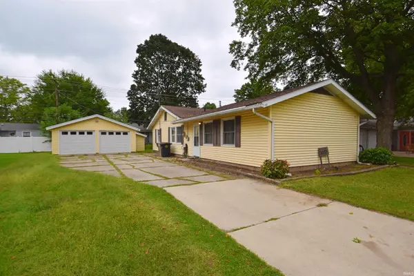 1127 Ebeling DR, South Bend, IN 46615-3705