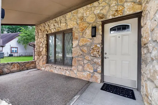 1627 Countryside LN, Indianapolis, IN 46231