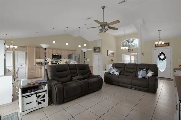 100 MATHER SMITH DR, Oakland, FL 34760
