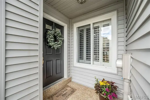 1706 Ridgeview Circle DR, Ballwin, MO 63021