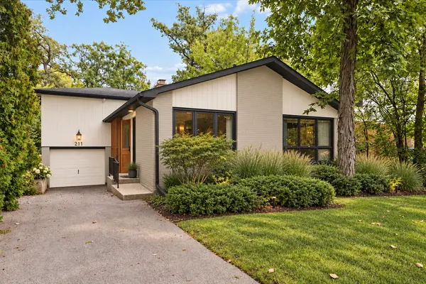 211 Sumac RD, Highland Park, IL 60035