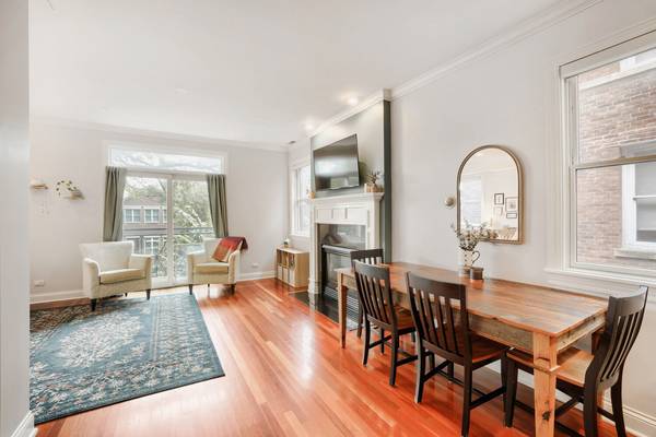 1514 W Victoria ST #2, Chicago, IL 60660