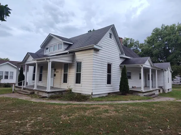600 S Washington ST, Mcleansboro, IL 62859