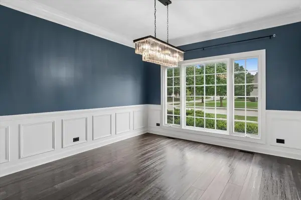 4303 Ariel CT, Naperville, IL 60564