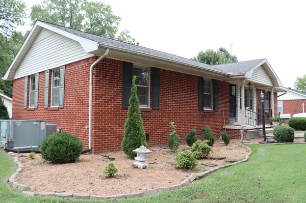 2112 Norwood Dr, Union City, TN 38261