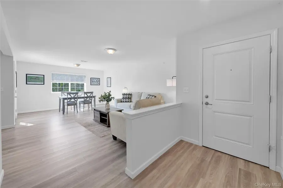 206 Golf Links RD #331, Middletown, NY 10940
