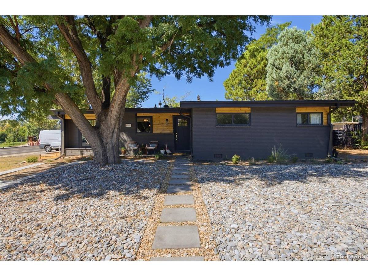 6001 Carr, Arvada, CO 80004