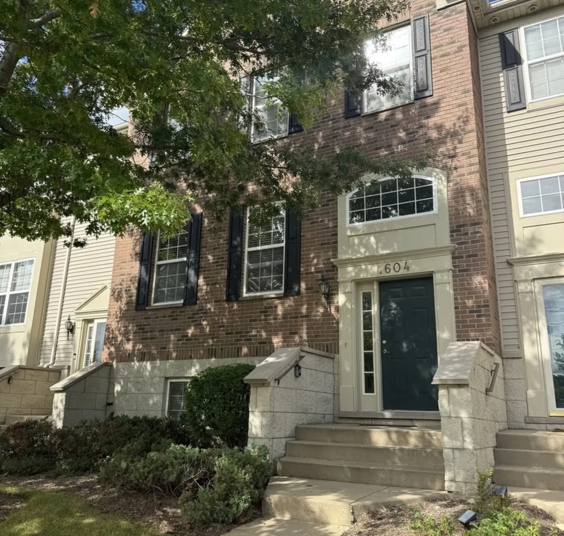 1604 THORNBURY RD, Bartlett, IL 60103