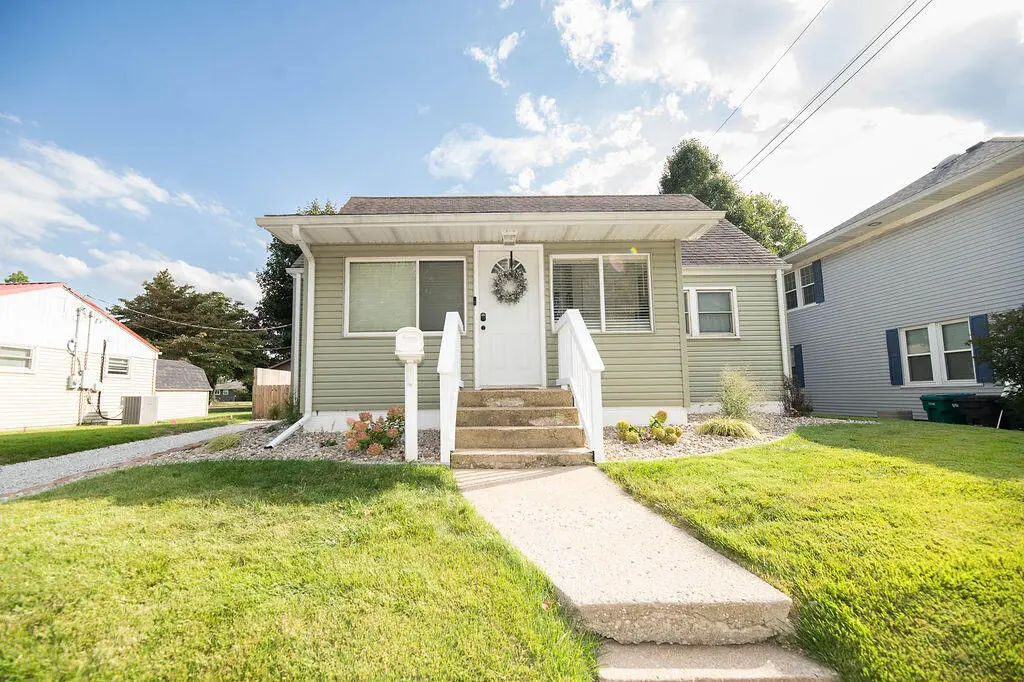 822 E Jefferson AVE, La Porte, IN 46350