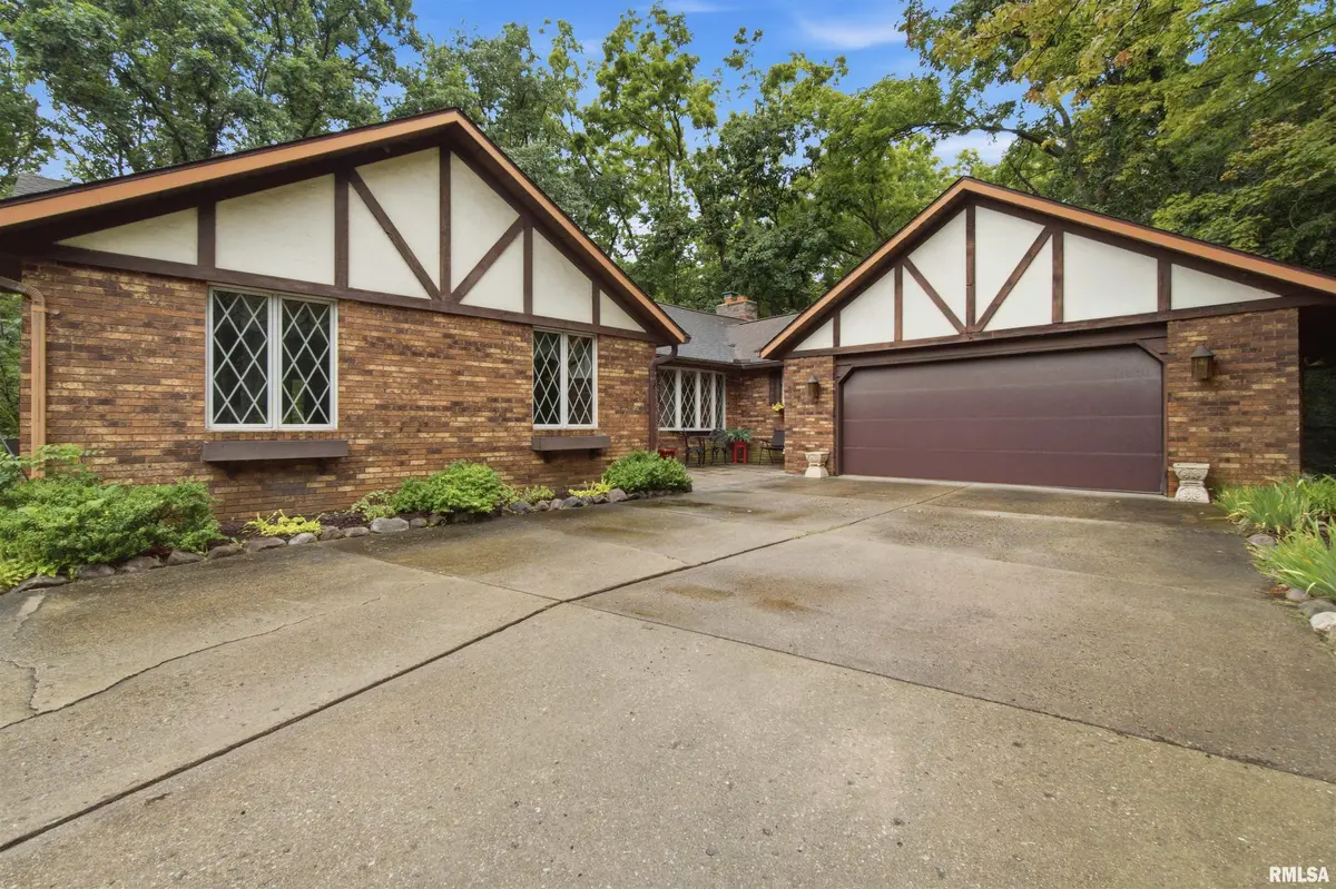 7117 N DOGWOOD LN, Brimfield, IL 61517