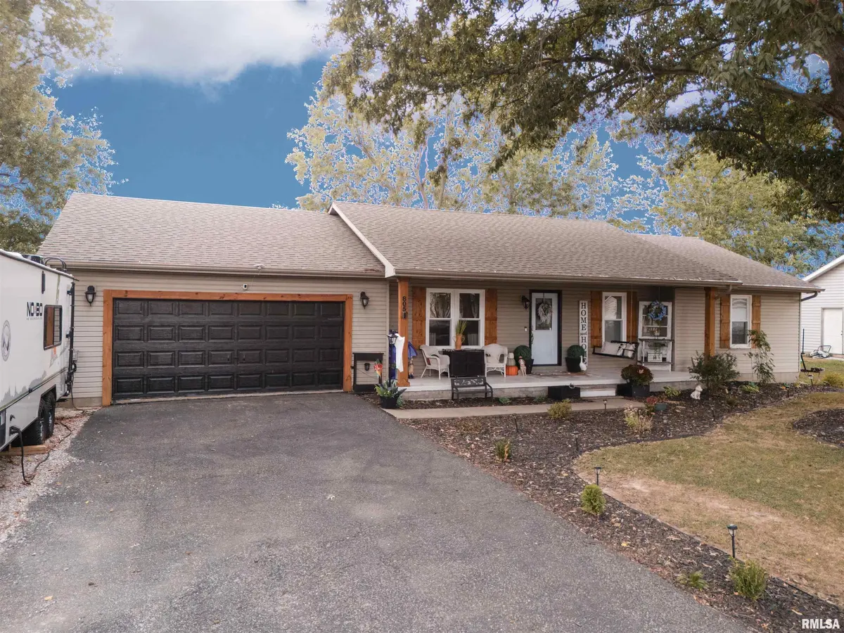 805 E MARSHALL ST, Marion, IL 62959