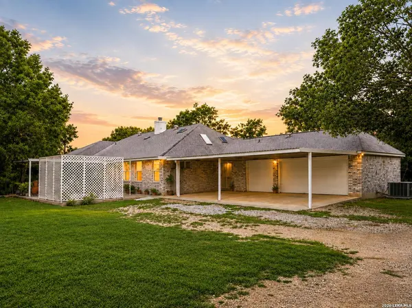 123 Elk RDG, Canyon Lake, TX 78133