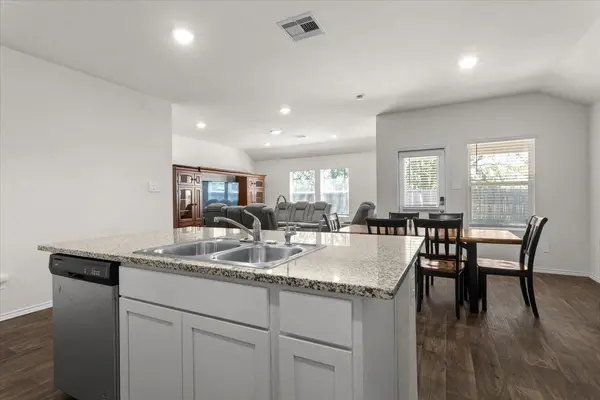 114 Sickle LOOP, Kyle, TX 78640