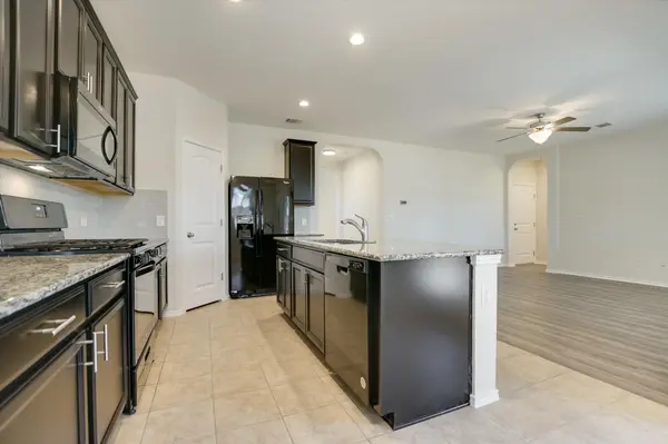 210 Anacua LOOP, Austin, TX 78652