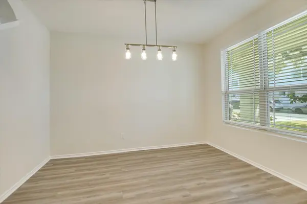 210 Anacua LOOP, Austin, TX 78652