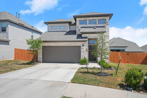 321 Langhorne BND, Liberty Hill, TX 78642