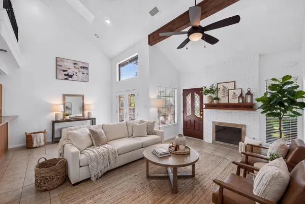10819 Crown Colony DR #4, Austin, TX 78747