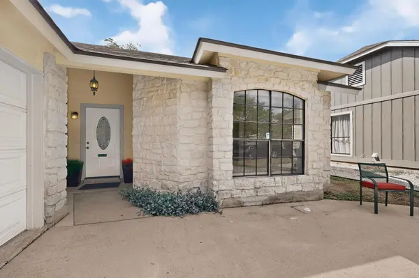 8525 Birmingham DR, Austin, TX 78748