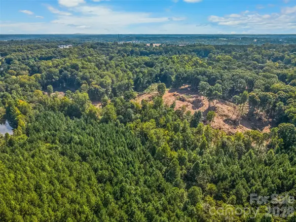 2370 Shelton AVE, Statesville, NC 28677