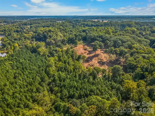 2370 Shelton AVE, Statesville, NC 28677