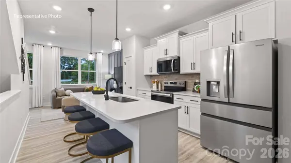 501 Annagh DR, Charlotte, NC 28217