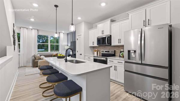 501 Annagh DR, Charlotte, NC 28217