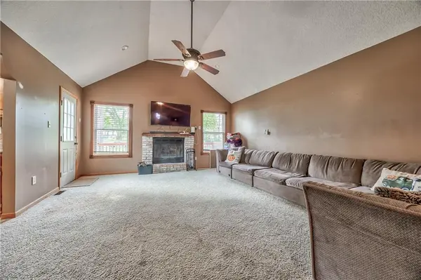 301 N Harrison ST, Spring Hill, KS 66083
