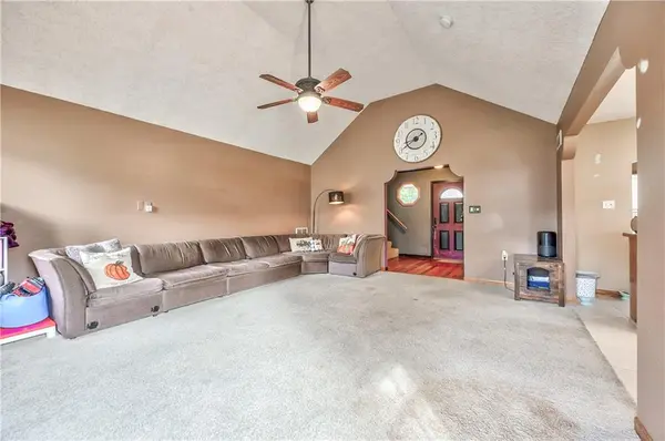 301 N Harrison ST, Spring Hill, KS 66083