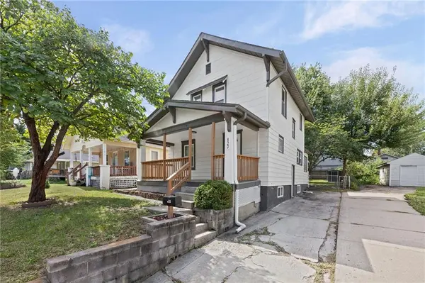 822 S Hardy AVE, Independence, MO 64053