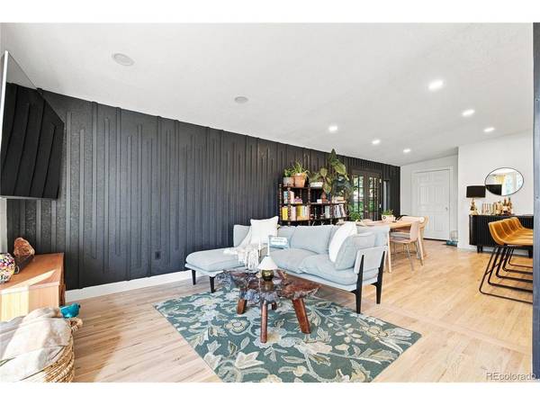 6001 Carr, Arvada, CO 80004