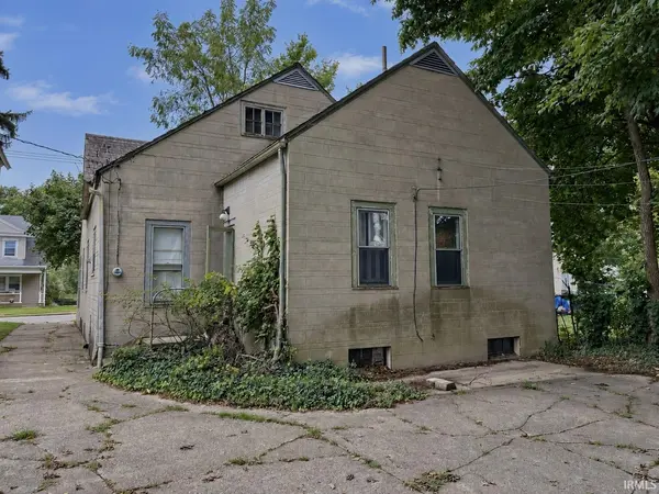 712 W Riverside AVE, Muncie, IN 47303