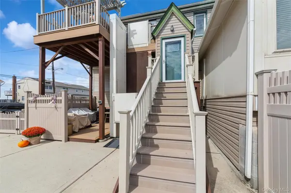 181 Suffolk RD #Upper, Island Park, NY 11558