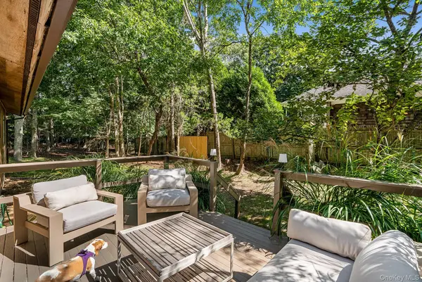66 Sycamore DR, East Hampton, NY 11937