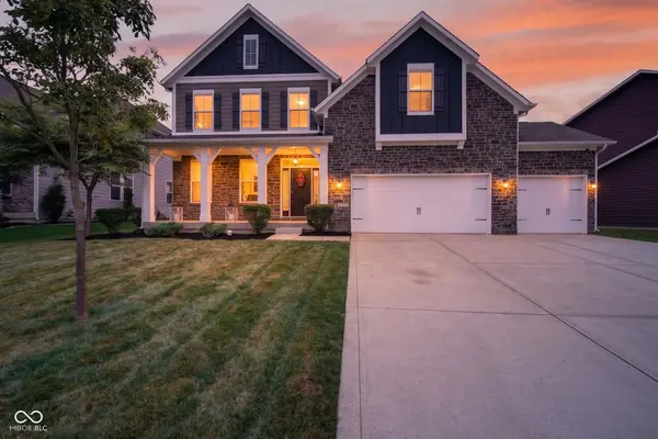 10608 Kensington LN, Fortville, IN 46040