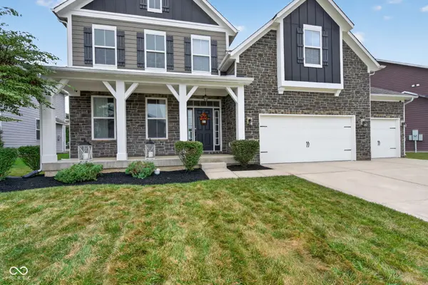 10608 Kensington LN, Fortville, IN 46040