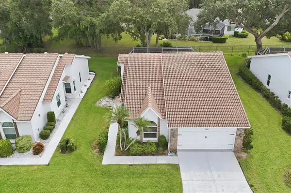 5837 GARDEN LAKES DR, Bradenton, FL 34203