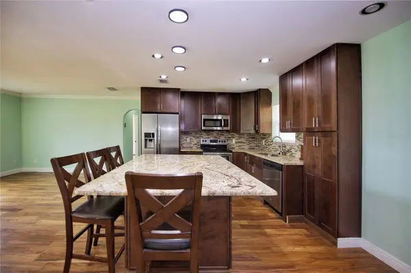 1602 S RIVERSIDE DR, Edgewater, FL 32132