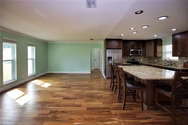 1602 S RIVERSIDE DR, Edgewater, FL 32132