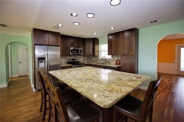 1602 S RIVERSIDE DR, Edgewater, FL 32132