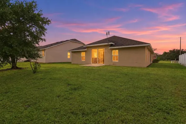 2621 EAGLE CLIFF DR, Kissimmee, FL 34746