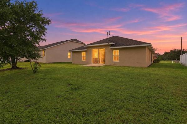 2621 EAGLE CLIFF DR, Kissimmee, FL 34746