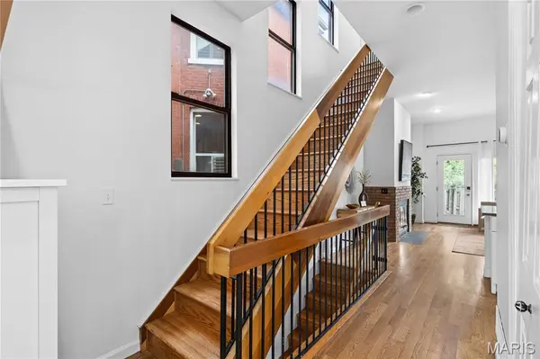 4343 Laclede AVE #H, St Louis, MO 63108