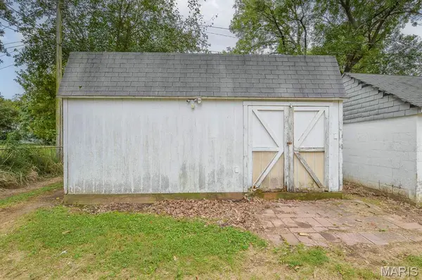 518 S 18th ST, Belleville, IL 62226