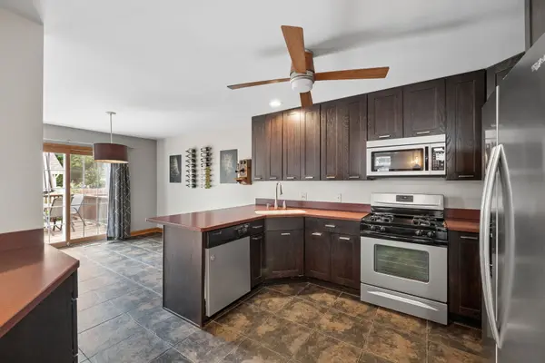 14552 Club Circle DR, Oak Forest, IL 60452