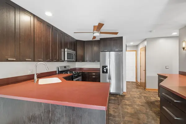 14552 Club Circle DR, Oak Forest, IL 60452